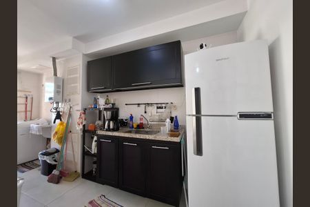 Apartamento à venda com 48m², 1 quarto e sem vagaCozinha e Área de Serviço 