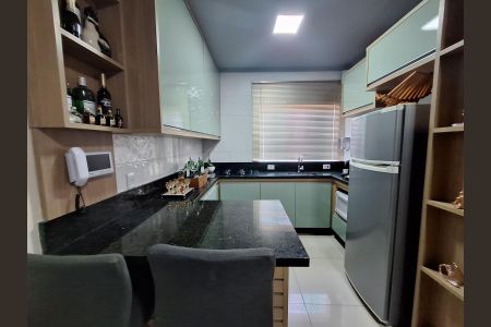 Apartamento à venda com 116m², 2 quartos e 1 vaga Apartamento à venda com 116m², 2 quartos e 1 vagaCozinha