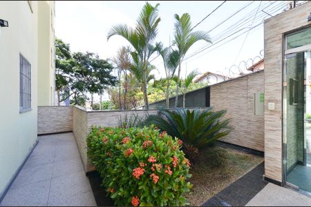 Apartamento à venda com 170m², 3 quartos e sem vaga Apartamento à venda com 170m², 3 quartos e sem vagaEntrada