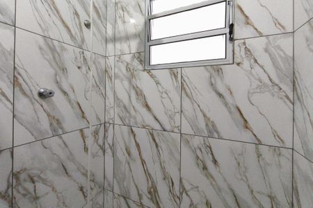 Casa para alugar com 78m², 2 quartos e 1 vagaBanheiro