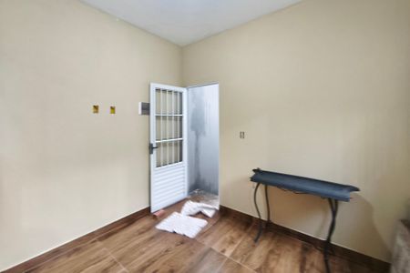 Sala de casa para alugar com 2 quartos, 78m² em Parque Dom Pedro Ii, Campinas