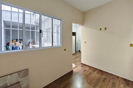 Sala de casa para alugar com 2 quartos, 78m² em Parque Dom Pedro Ii, Campinas