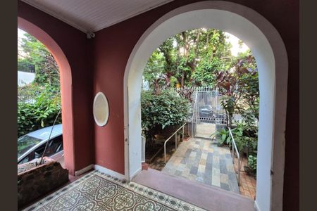 Casa para alugar com 600m², 7 quartos e 3 vagas