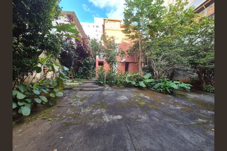 Casa para alugar com 600m², 7 quartos e 3 vagas