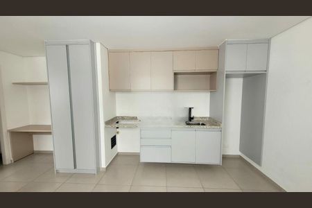 Apartamento para alugar com 27m², 1 quarto e sem vaga