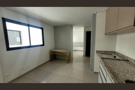 Apartamento para alugar com 27m², 1 quarto e sem vaga