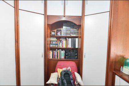 Apartamento à venda com 101m², 3 quartos e 1 vagaQuarto 2