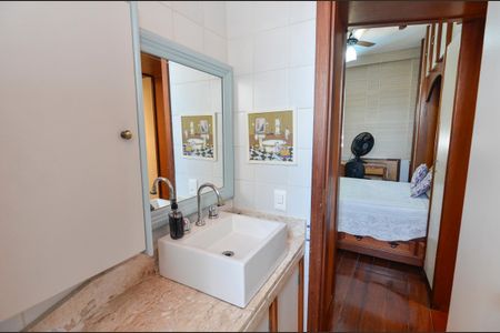 Apartamento à venda com 101m², 3 quartos e 1 vagaBanheiro da Suíte