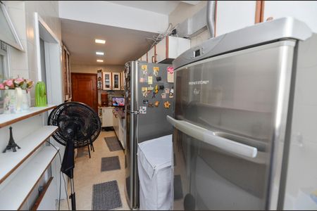 Apartamento à venda com 101m², 3 quartos e 1 vagaÁrea de Serviço