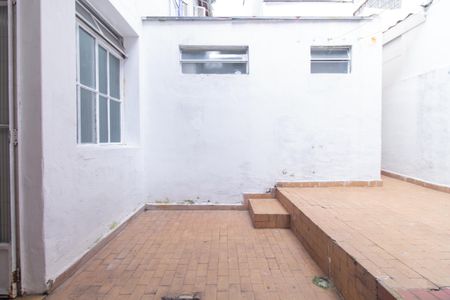 Casa à venda com 80m², 3 quartos e sem vaga Casa à venda com 80m², 3 quartos e sem vagaÁrea de Serviço e Quintal