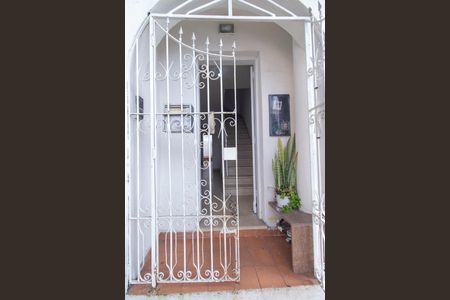 Casa à venda com 80m², 3 quartos e sem vaga Casa à venda com 80m², 3 quartos e sem vagaEntrada