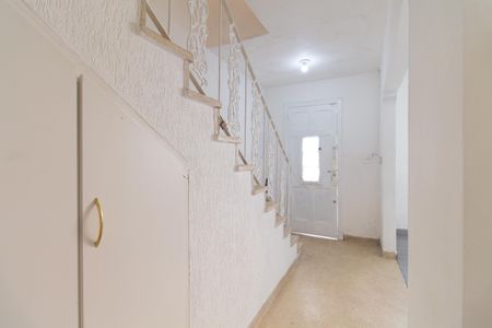 Casa à venda com 80m², 3 quartos e sem vaga Casa à venda com 80m², 3 quartos e sem vagaHall da casa