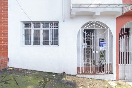 Casa à venda com 80m², 3 quartos e sem vaga Casa à venda com 80m², 3 quartos e sem vagaFachada e Placa
