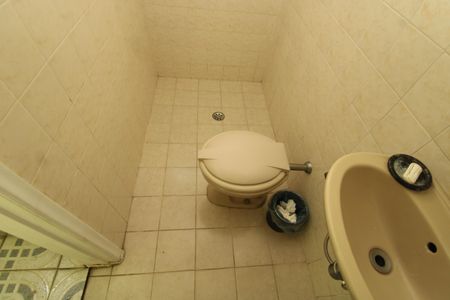 Casa à venda com 210m², 4 quartos e 2 vagasBanheiro de serviço