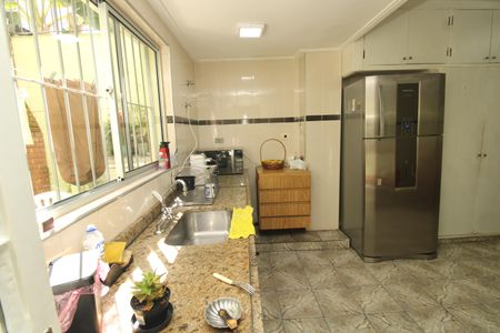 Casa à venda com 210m², 4 quartos e 2 vagasCozinha