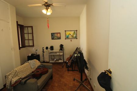 Casa à venda com 210m², 4 quartos e 2 vagasQuarto 2