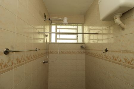 Casa à venda com 210m², 4 quartos e 2 vagasBanheiro de serviço