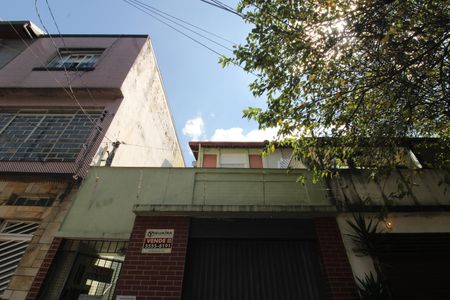 Casa à venda com 210m², 4 quartos e 2 vagasFachada