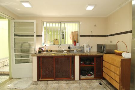 Casa à venda com 210m², 4 quartos e 2 vagasCozinha