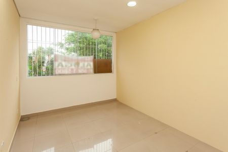 Sala/Quarto de kitnet/studio para alugar com 2 quartos, 44m² em Jardim Malia Ii, São Paulo