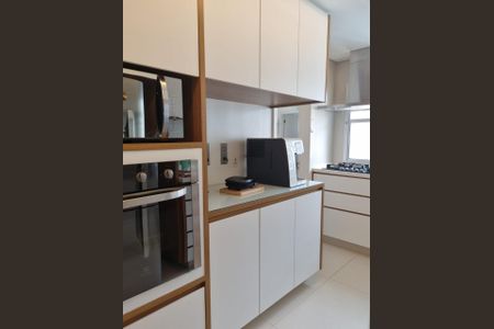 Apartamento à venda com 178m², 4 quartos e 4 vagas