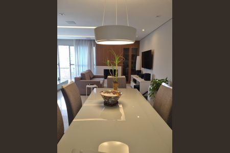 Apartamento para alugar com 4 quartos, 178m² em Moema, São Paulo