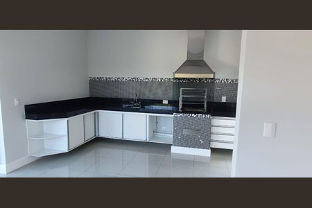 Casa para alugar com 3 quartos, 298m² em Morada dos Pássaros, Barueri