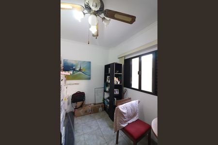 Casa à venda com 240m², 3 quartos e 2 vagasEscritório