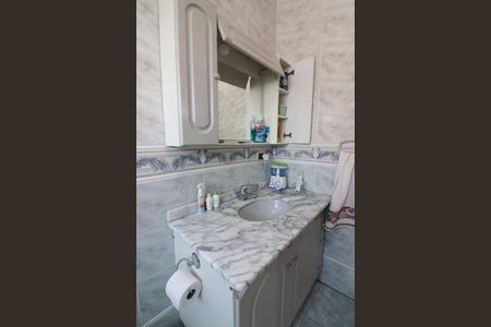 Casa à venda com 240m², 3 quartos e 2 vagasQuarto 2 - Suíte Banheiro 