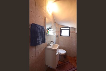 Casa à venda com 240m², 3 quartos e 2 vagasLavabo 