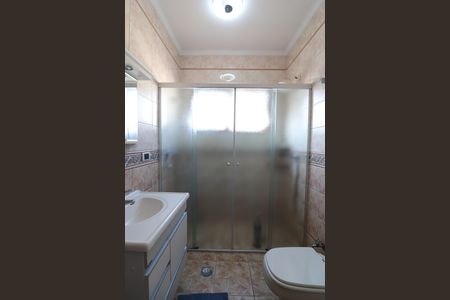 Casa à venda com 240m², 3 quartos e 2 vagasBanheiro Social