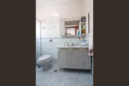 Casa à venda com 240m², 3 quartos e 2 vagasQuarto 2 - Suíte Banheiro 