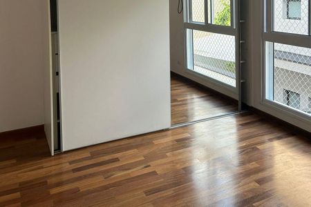 Casa para alugar com 3 quartos, 250m² em Terras do Madeira, Carapicuíba