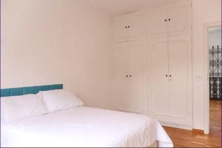 Casa à venda com 4 quartos, 450m² em Jardim das Bandeiras, São Paulo