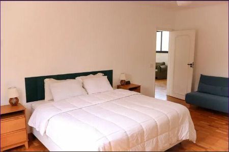 Casa à venda com 4 quartos, 450m² em Jardim das Bandeiras, São Paulo