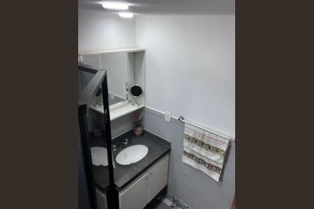 Apartamento à venda com 72m², 3 quartos e 2 vagasBanheiro