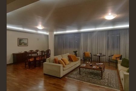 Apartamento para alugar com 3 quartos, 275m² em Santa Cecilia, São Paulo