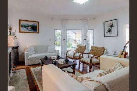 Casa para alugar com 3 quartos, 276m² em Morada dos Pássaros, Barueri