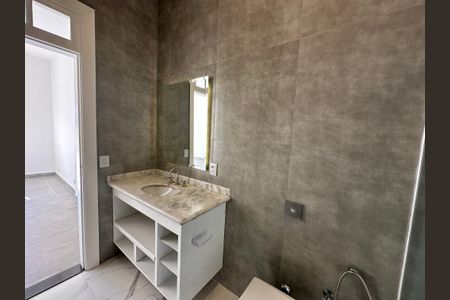 Casa de condomínio à venda com 322m², 5 quartos e 4 vagasBanheiro Social