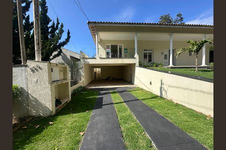 Casa de condomínio à venda com 322m², 5 quartos e 4 vagasGaragem