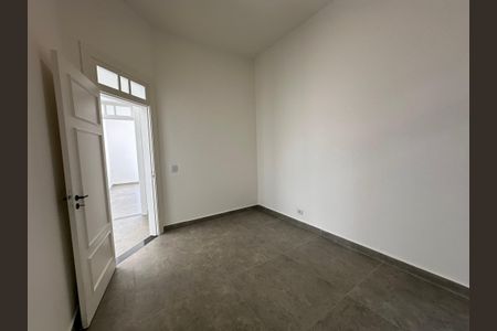 Casa de condomínio à venda com 322m², 5 quartos e 4 vagasQuarto 2
