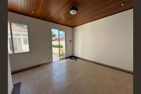 Casa de condomínio à venda com 322m², 5 quartos e 4 vagasSuíte 3
