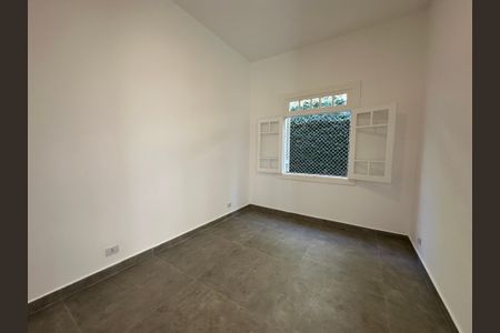 Casa de condomínio à venda com 322m², 5 quartos e 4 vagasQuarto 1