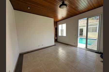 Casa de condomínio à venda com 322m², 5 quartos e 4 vagasSuíte 3