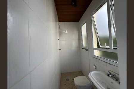 Casa de condomínio à venda com 322m², 5 quartos e 4 vagasBanheiro da Suíte 3