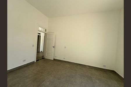 Casa de condomínio à venda com 322m², 5 quartos e 4 vagasSuíte 2