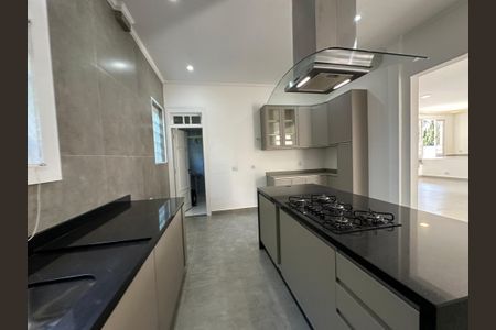 Casa de condomínio à venda com 322m², 5 quartos e 4 vagasCozinha