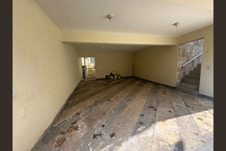 Casa de condomínio à venda com 322m², 5 quartos e 4 vagasGaragem