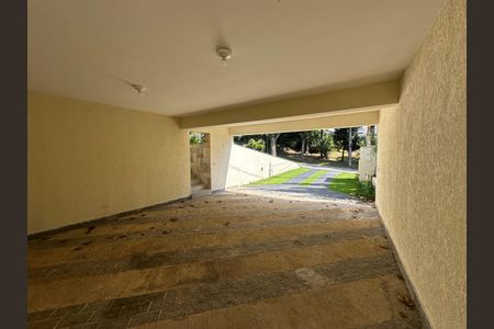 Casa de condomínio à venda com 322m², 5 quartos e 4 vagasGaragem