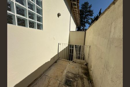 Casa de condomínio à venda com 322m², 5 quartos e 4 vagasQuintal